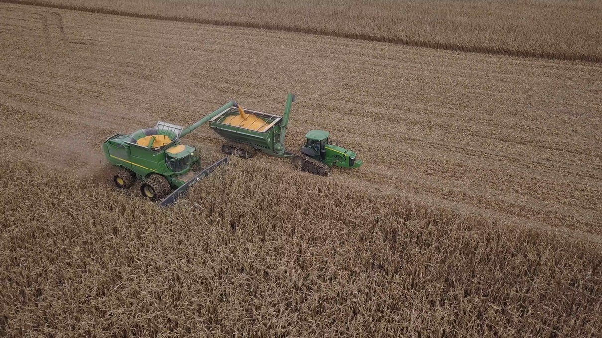 181015PIVOT_048_BROLL Pivot Bio Harvest Combine Load Auger Wagon Drone